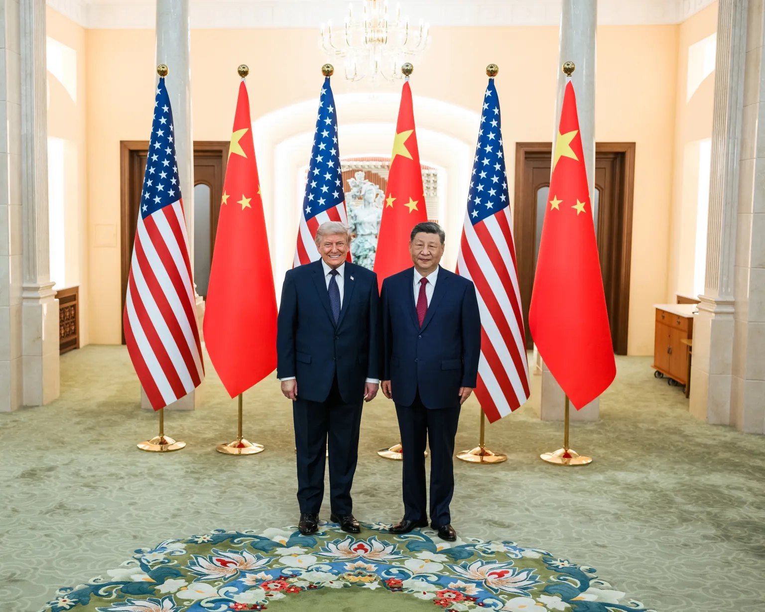 特朗普外交同时押注亚洲与中东：北京峰会后的美国新平衡术