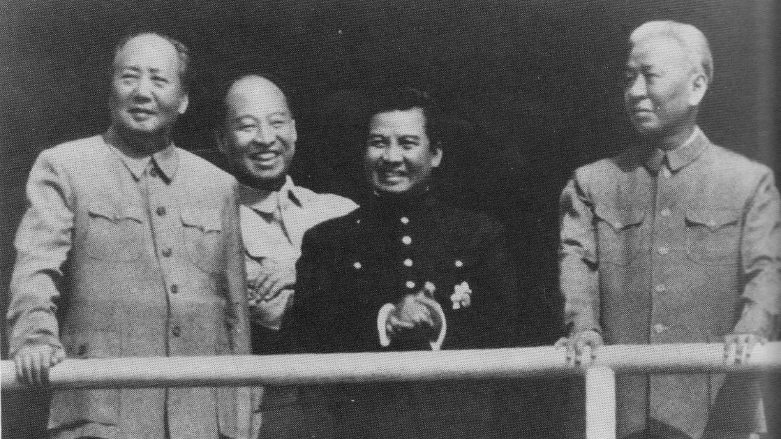 从革命援助到外交转向:中国在东南亚输出革命的三十年