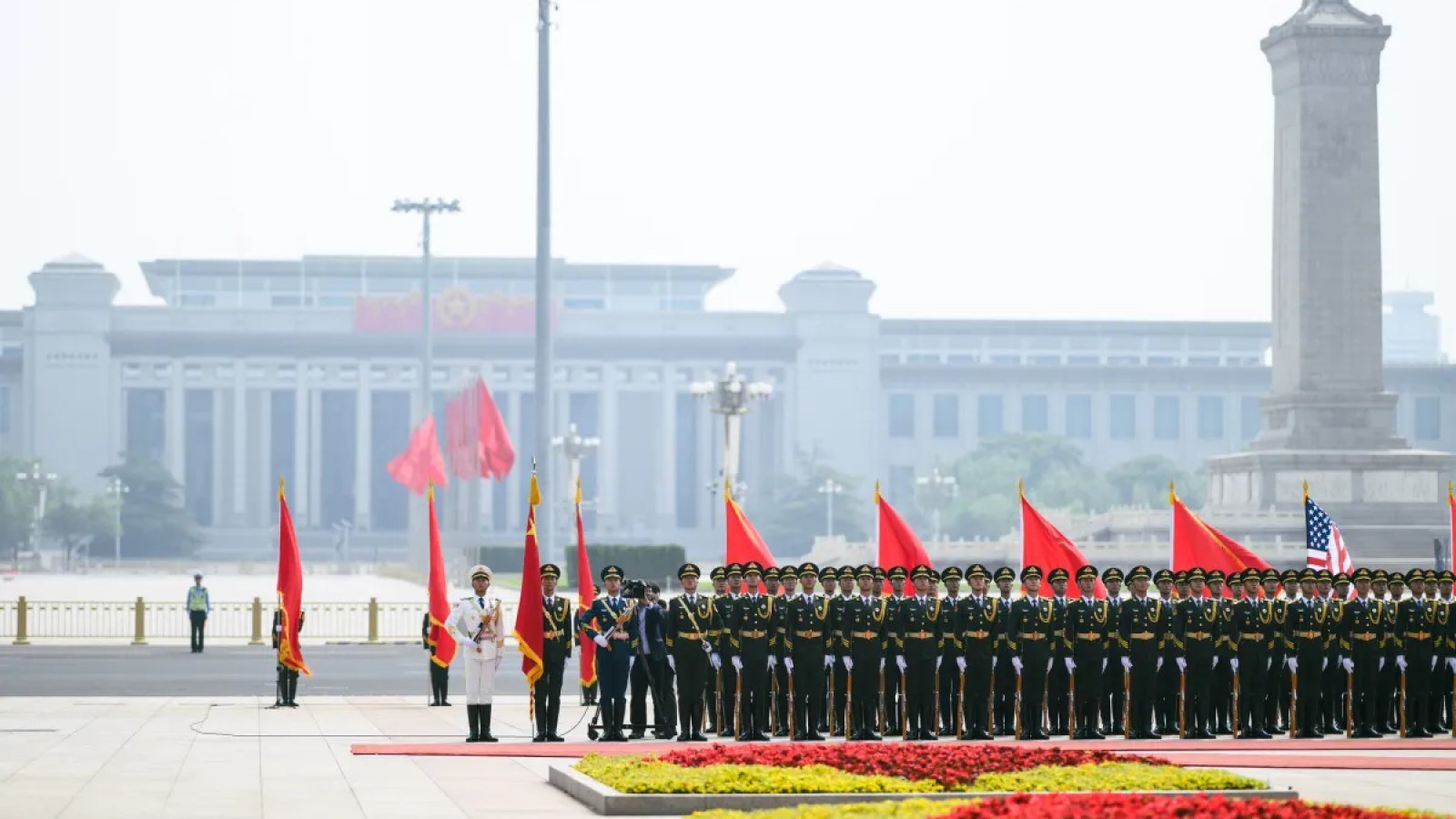 海外社群讨论中国经济模式:社会主义标签与市场化现实引发争议
