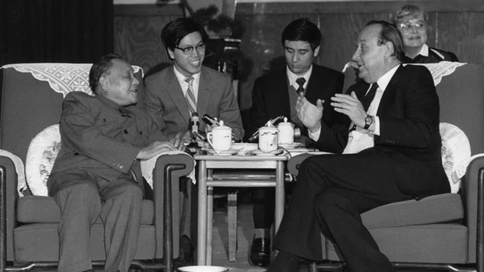 德国技术外流引发新争议：中德经贸合作走到“开放”与“防守”的十字路口