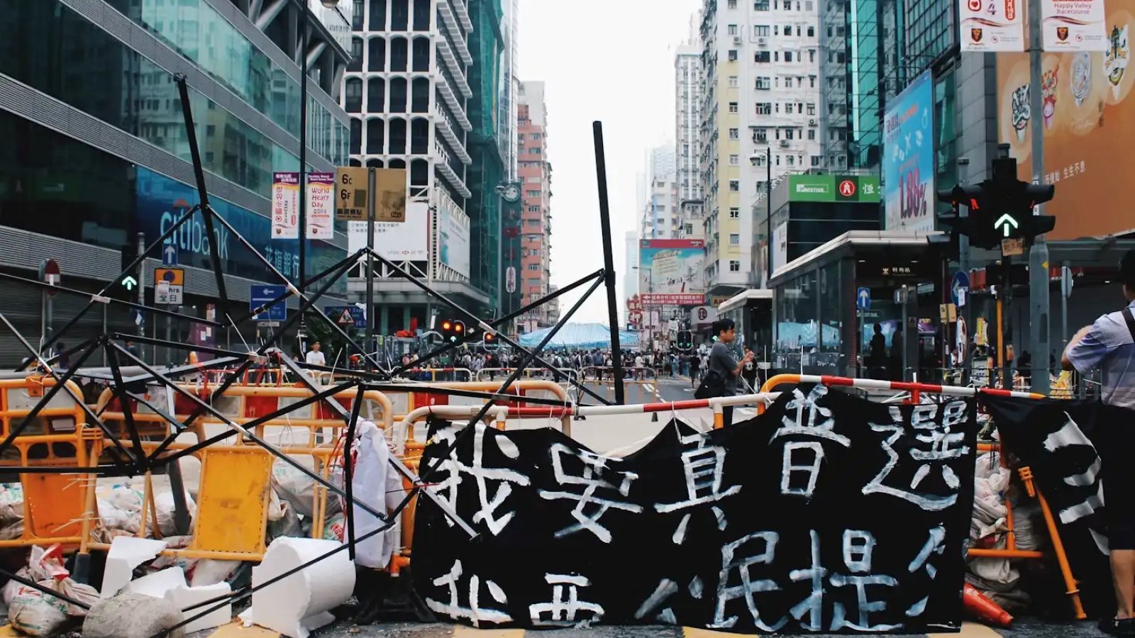 香港回归29年：国安法重塑“一国两制”，英国持续质疑，台湾多数民众拒绝同类方案