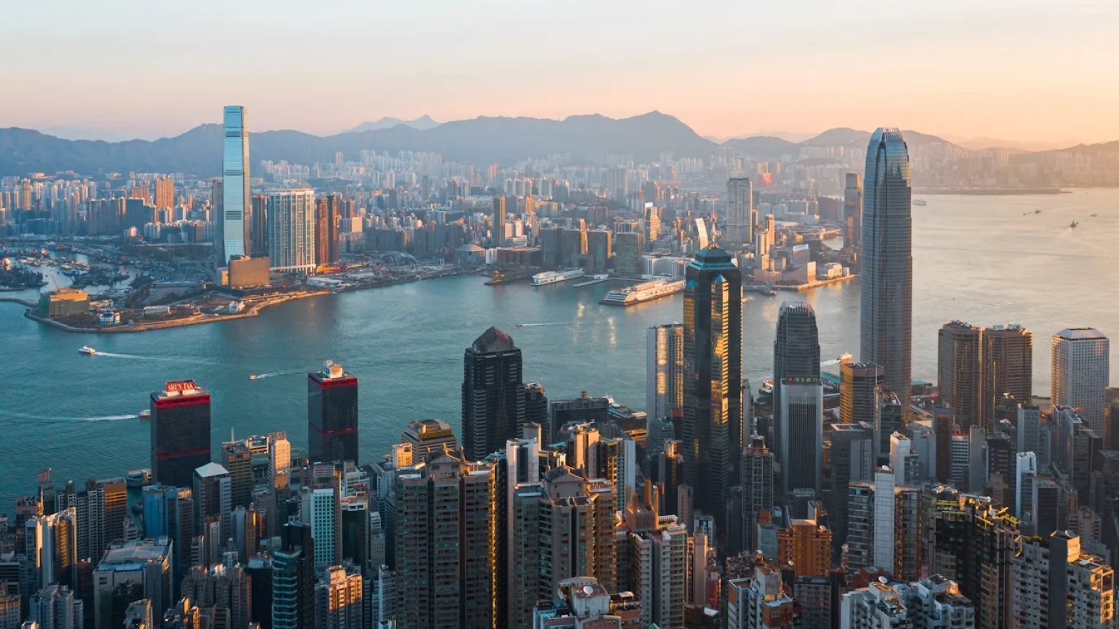香港拟细化国安案件认定机制,特首证明书对法院约束力引发争议