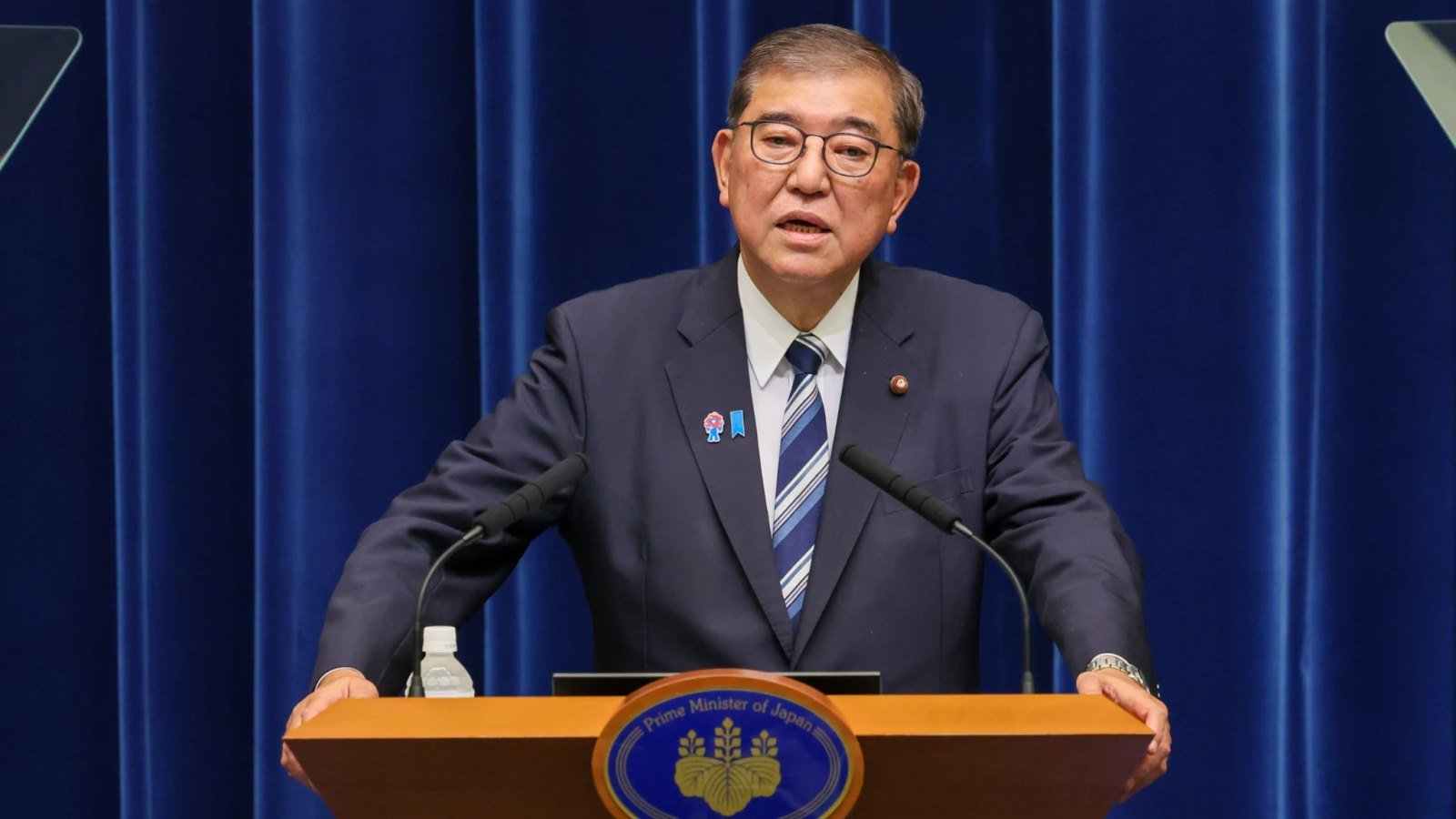 李光耀当面追问改变石破茂:不了解日本在亚洲做过什么,如何谈未来外交