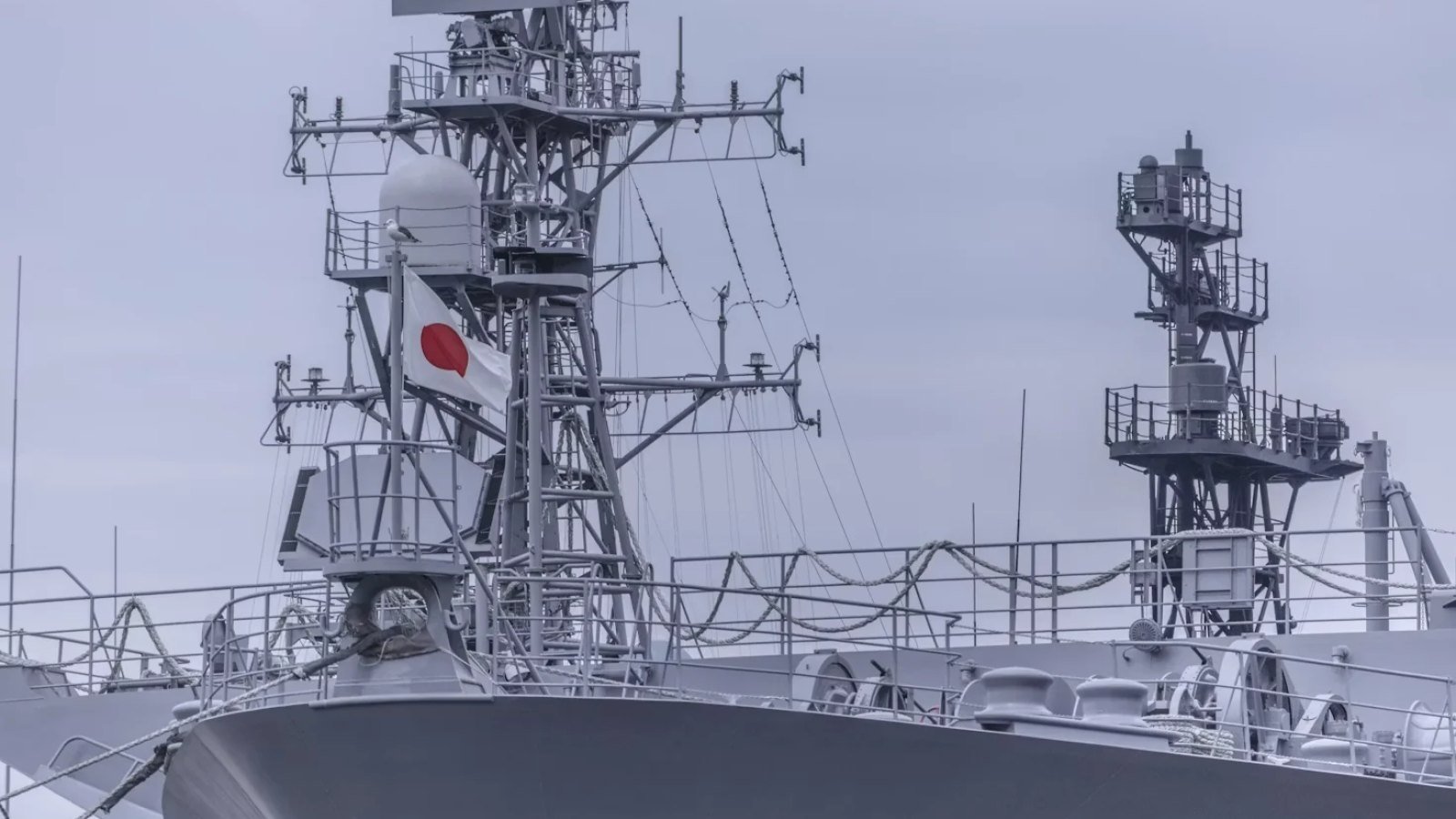 日本新版防卫白皮书扩大安全政策范围,中日对地区风险与防务转型分歧加深