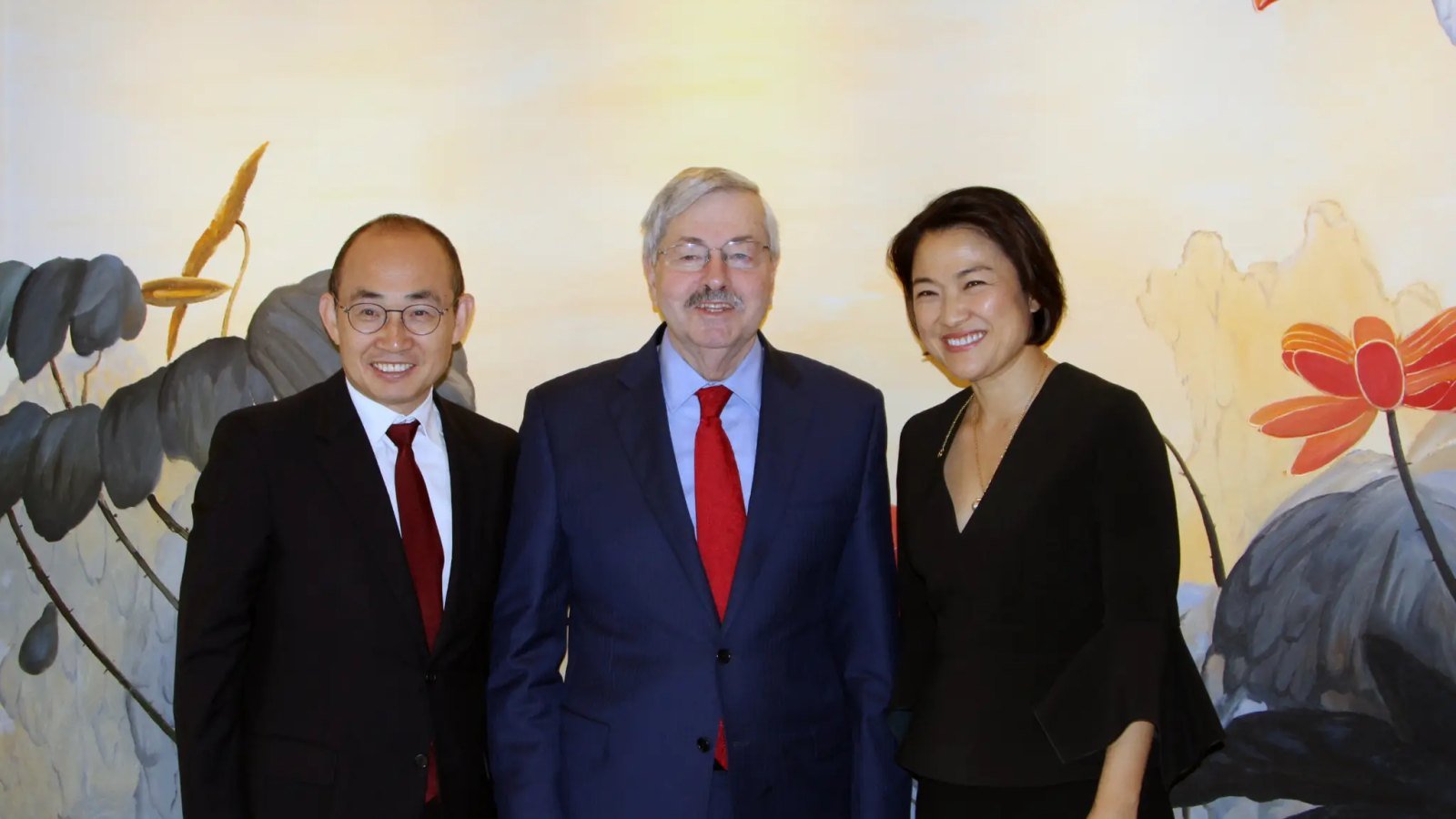 潘石屹私人饭局首谈任志强：一张没坐上的回国机票