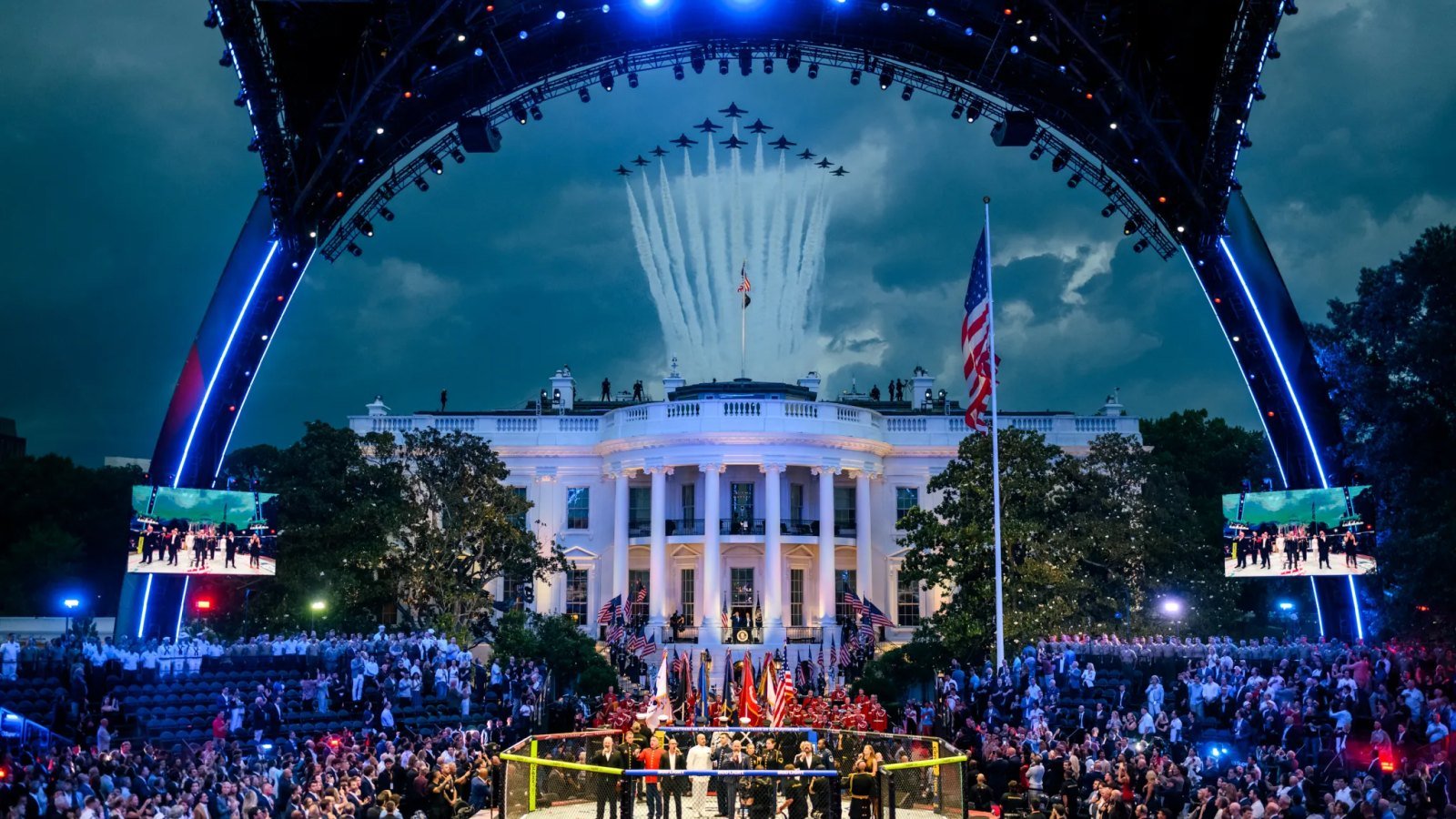 特朗普在白宫出席UFC Freedom 250，生日活动引发公共空间使用争议