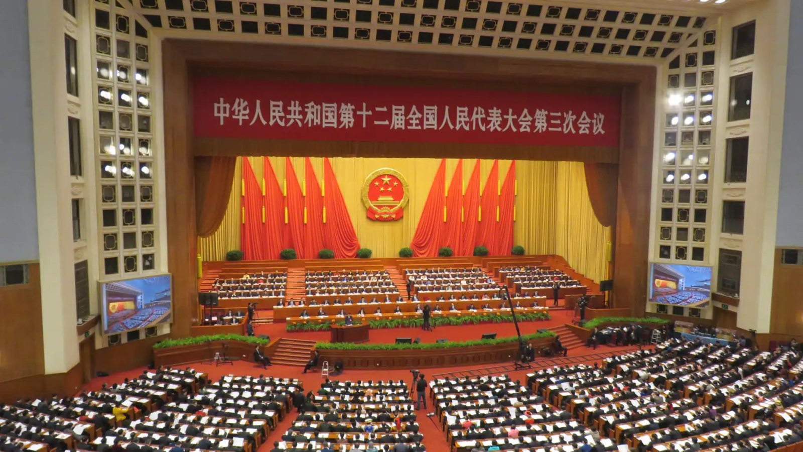 “全过程人民民主”的悖论:当人民不能决定谁执政,民主从何而来